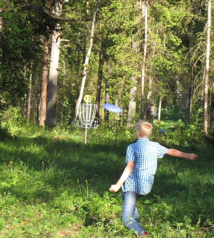 Järve talu aktiivpuhkekeskuse discgolf