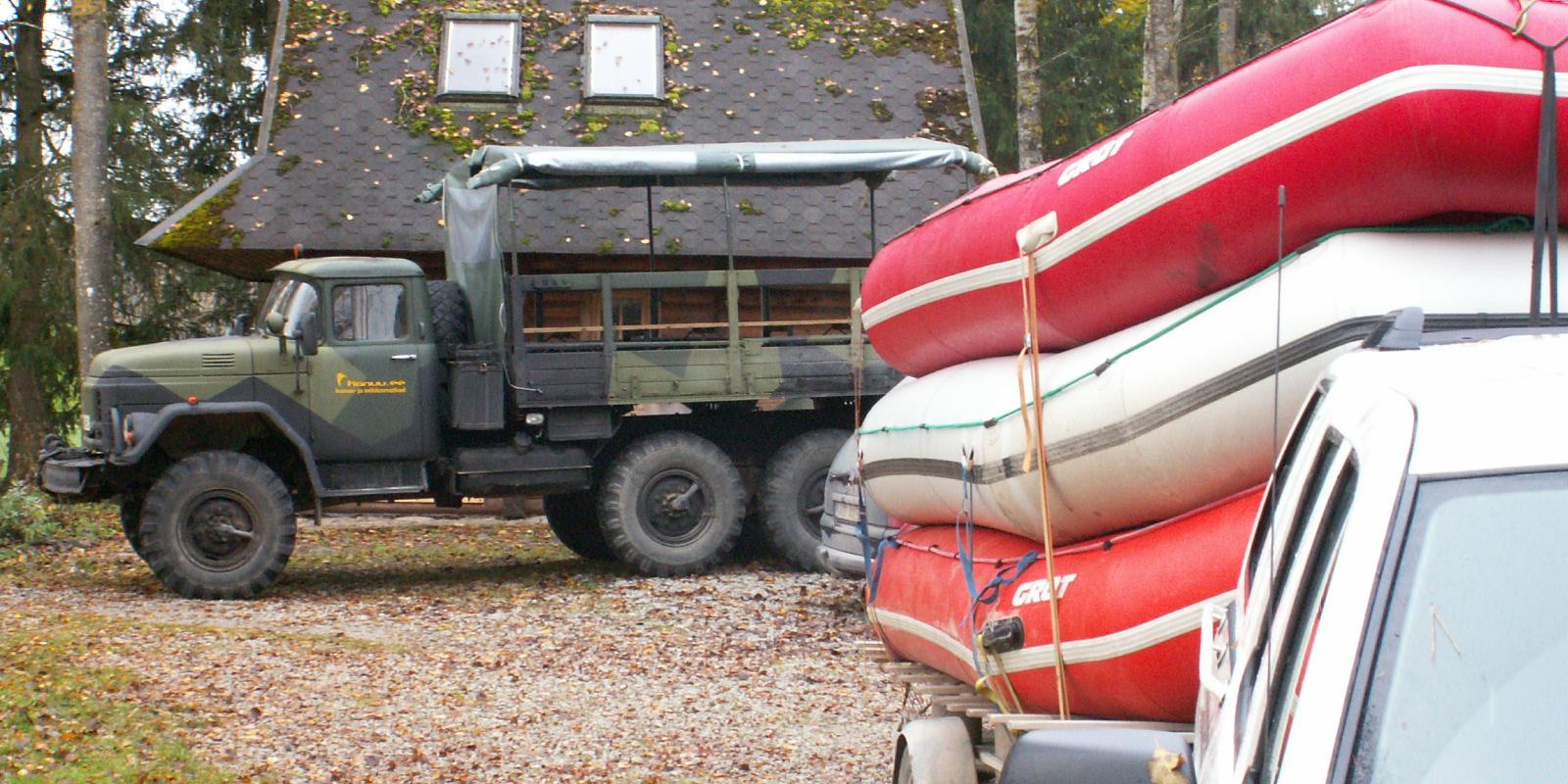 Kanuu.ee metsalaager seltskonnale Kõrvemaal Järvi järvedel