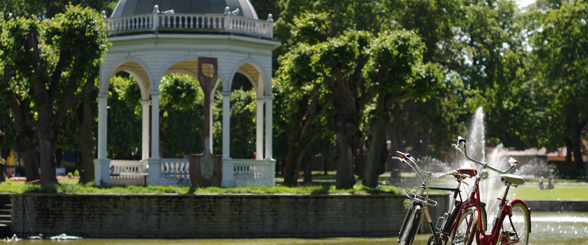 Malerische Fahrradtour im Stadtteil Kadriorg