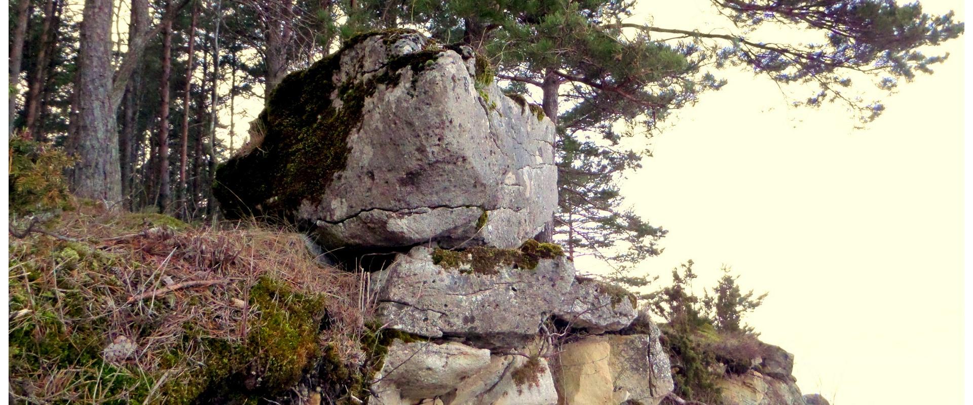 Pulli escarpment (Oiu escarpment)