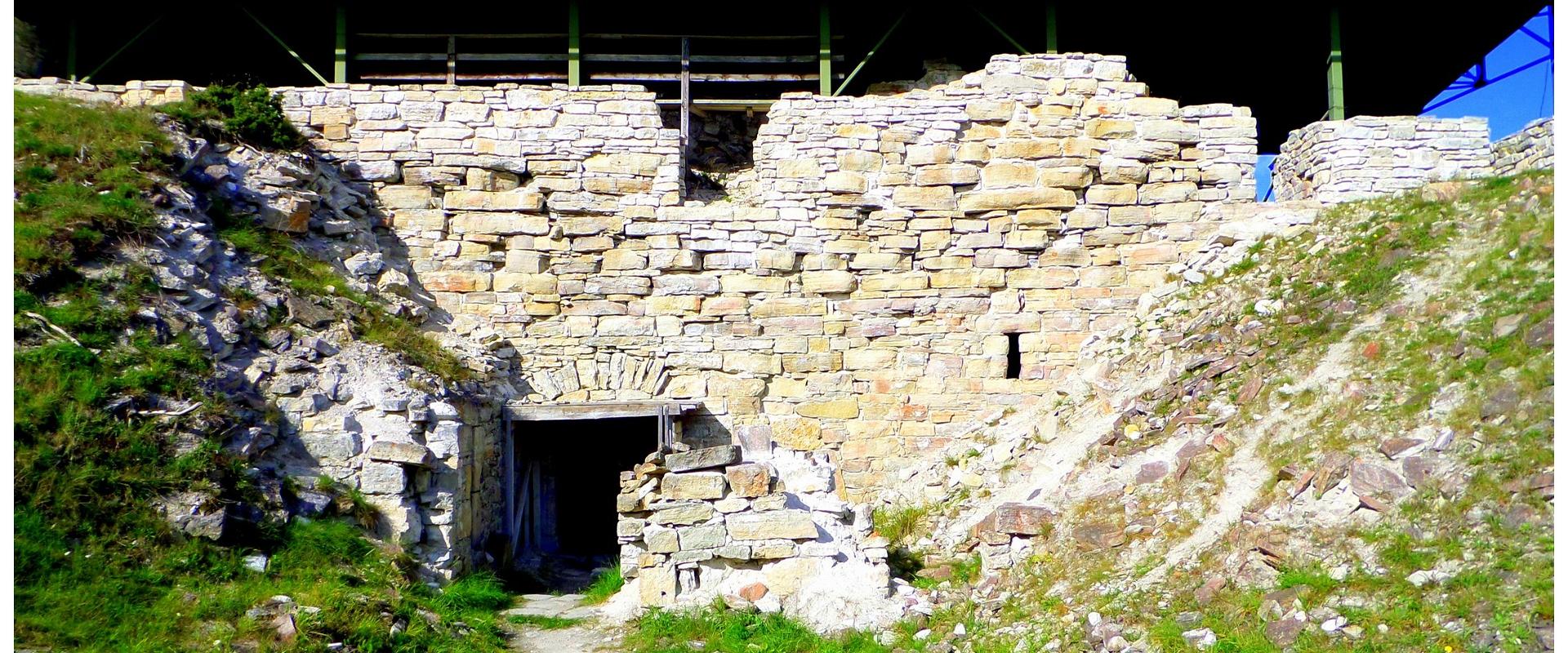 Ruins of Maasi fort-castle