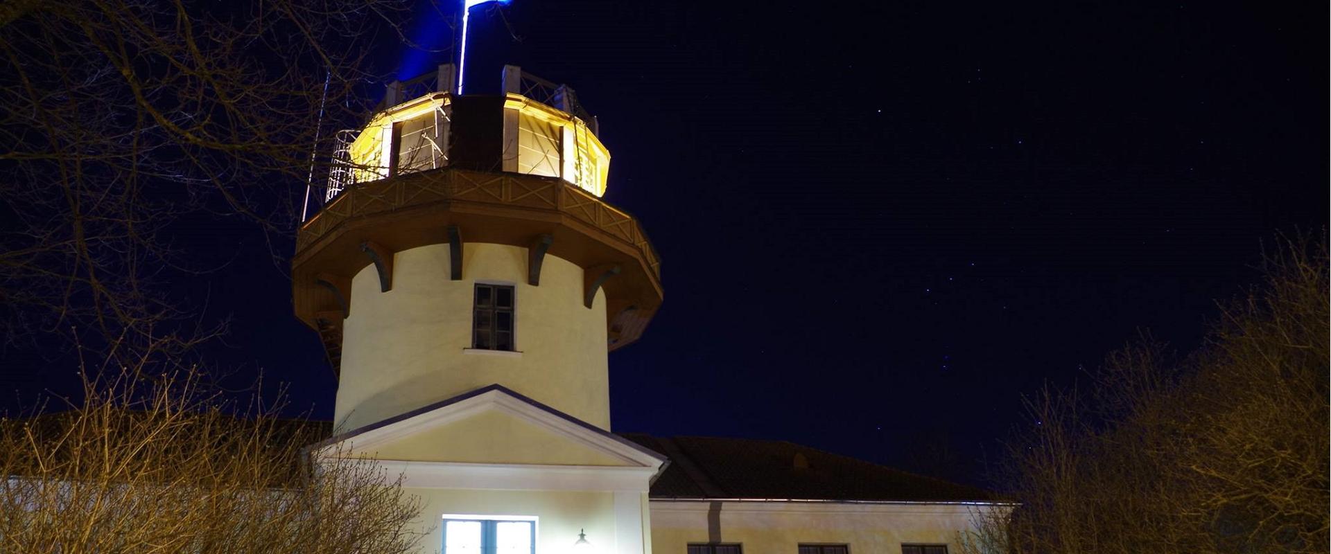 Tartu Old Observatory at night