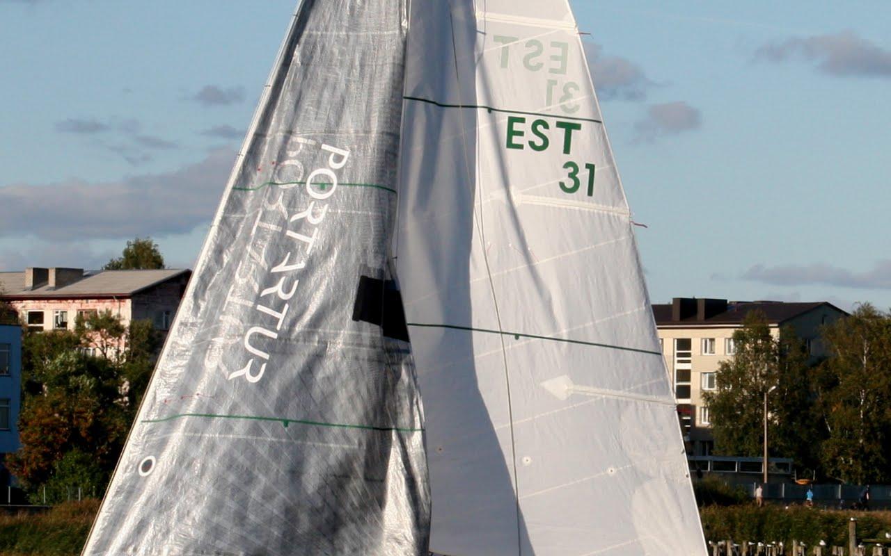 Sailing with friends on Pärnu Bay