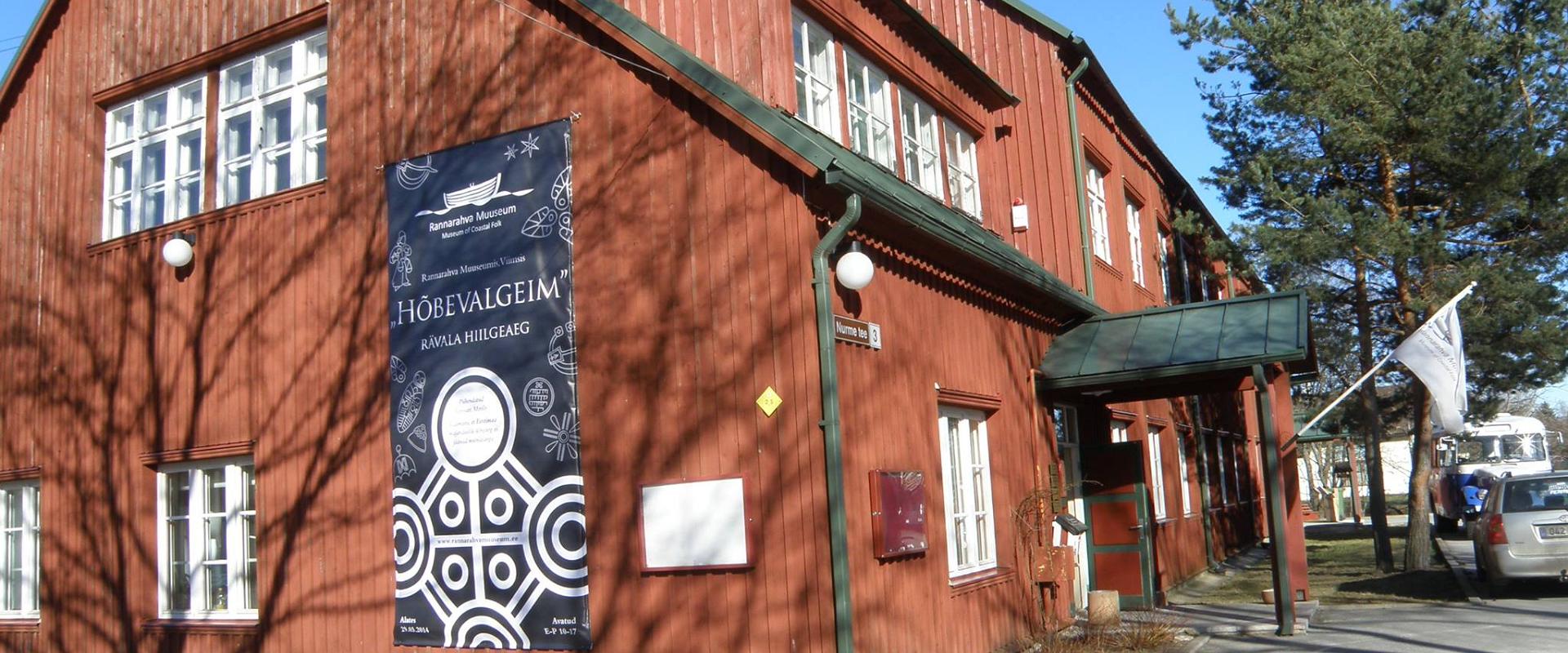 Rantakansan museo sijaitsee muinaisessa Pringin rantakylässä Viimsissä. Museo sijaitsee kodikkaassa koulurakennuksessa ja siellä loistaa maan, meren j