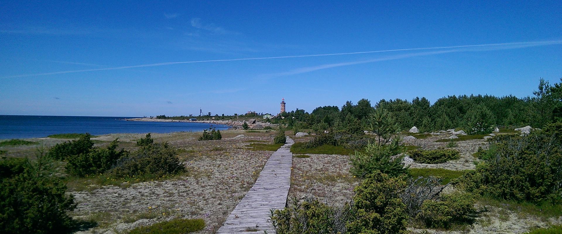 Mohni Island, in addition to its beautiful nature, attracts visitors with the Mohni lighthouse, which has guided sailors since the ancient times, as w
