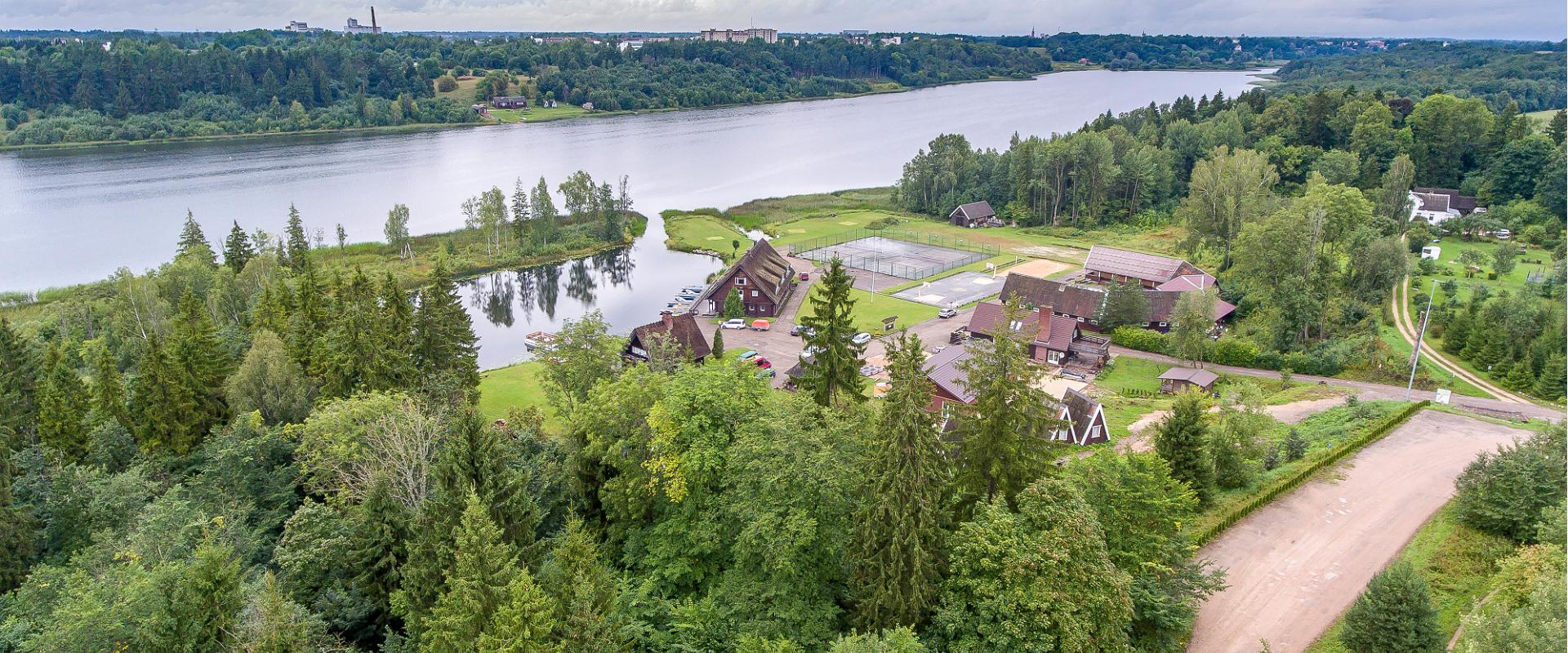 Sammuli Holiday Village on the shore of Lake Viljandi