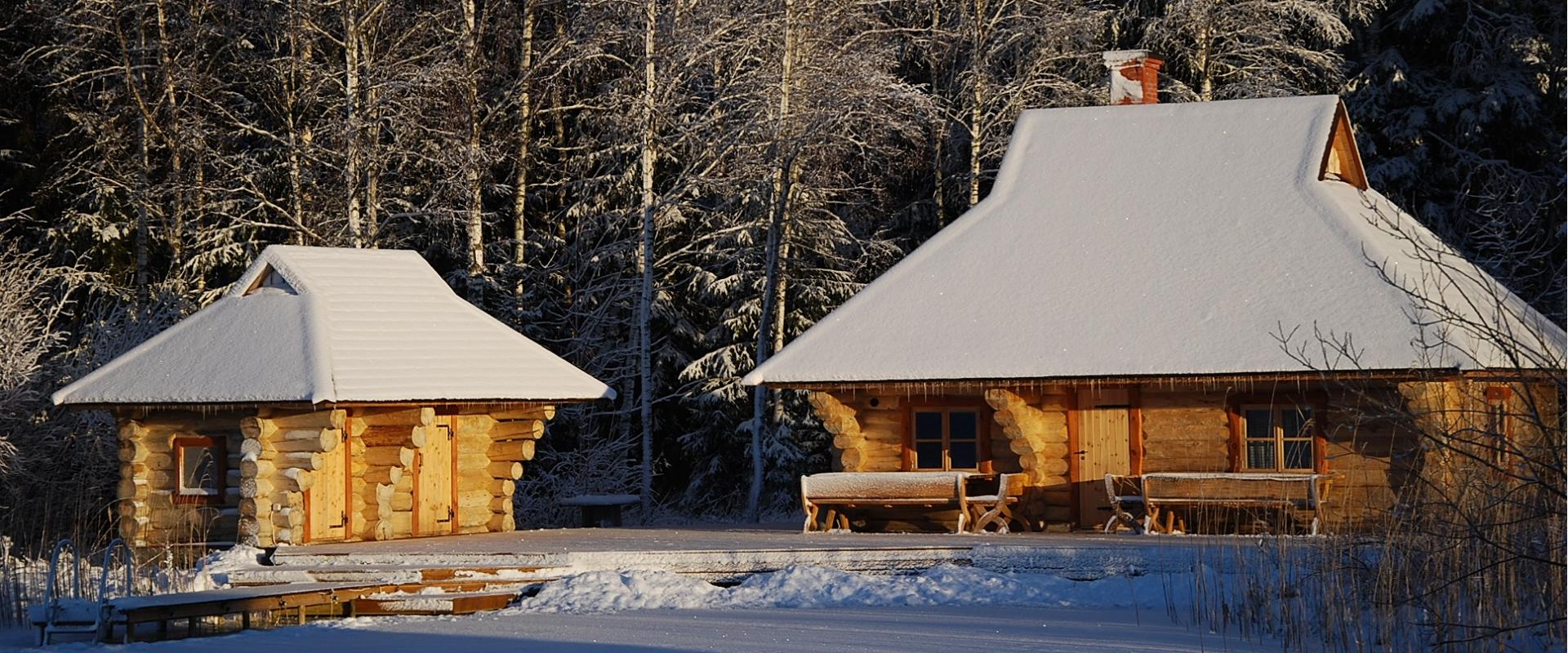 Laukatagusen lomakylän suomalainen sauna