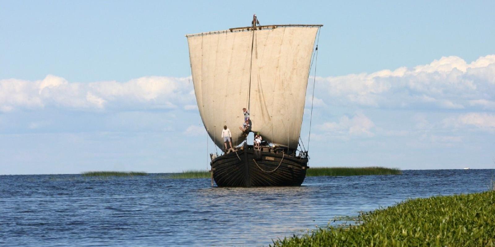 The 'Jõmmu' barge