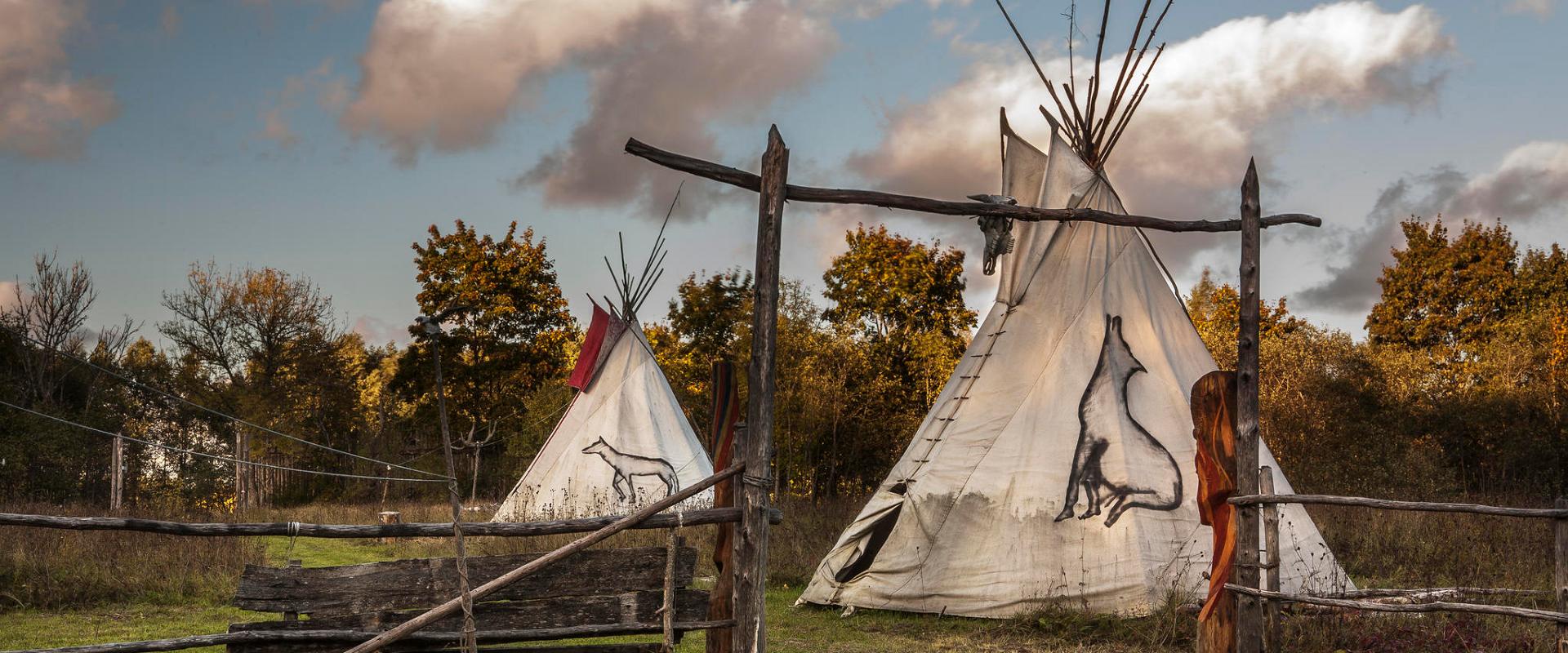 Zweitägige Nomaden-wanderung "Räätsadel Raplamaa rabavaikuses" (dt.  Wanderung durch die Moorstille in Raplamaa)