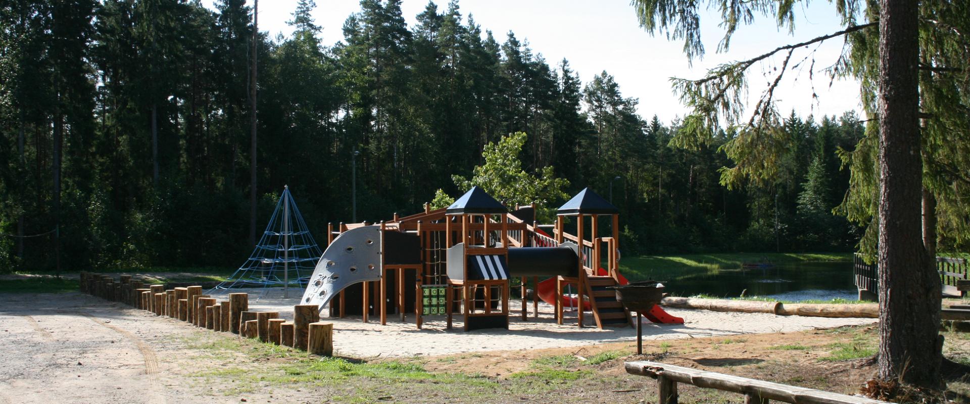Valgehobusemäe Children’s Playground