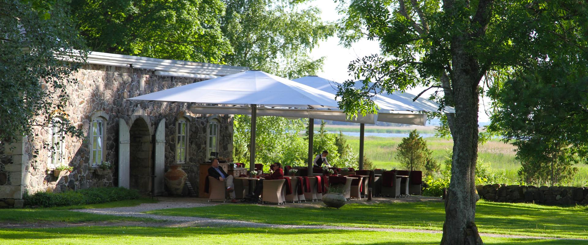 Summer restaurant Pädaste Yacht Club on the Sea House Terrace