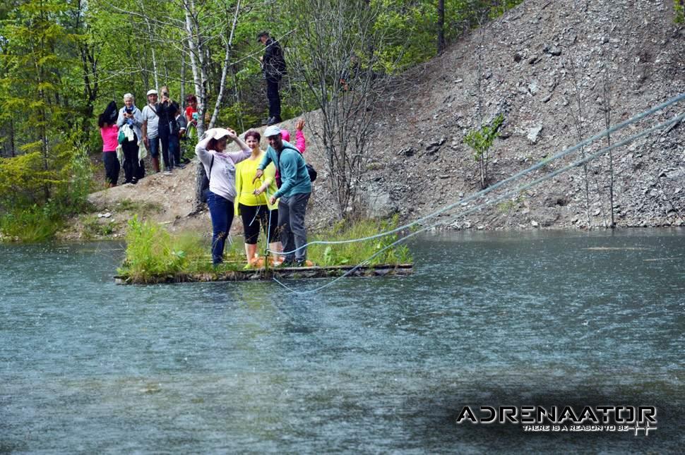 Seiklusmatk Aidu karjääris, parvega kanali ületus