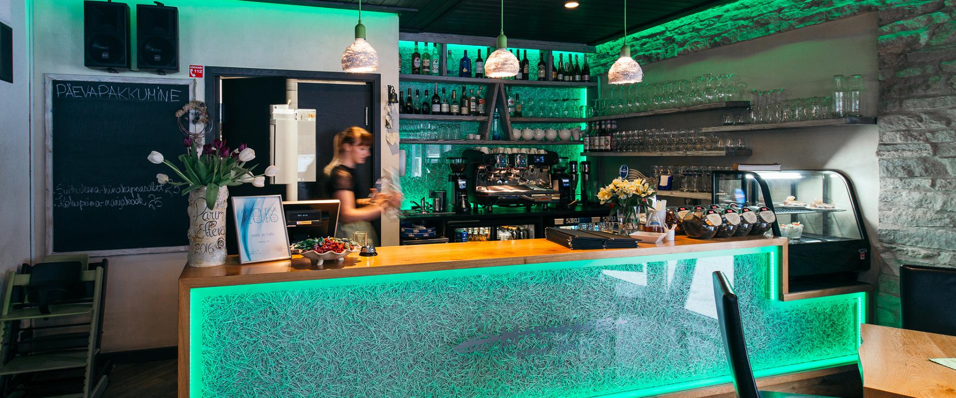 Harakapesa kohvik-pubi (Kahvila-pub Harakapesa)