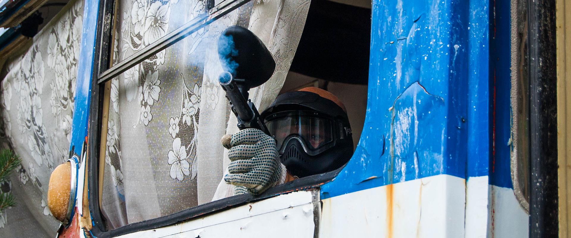 Paintball in einer alten sowjetischen Militäreinrichtung in Tallinn