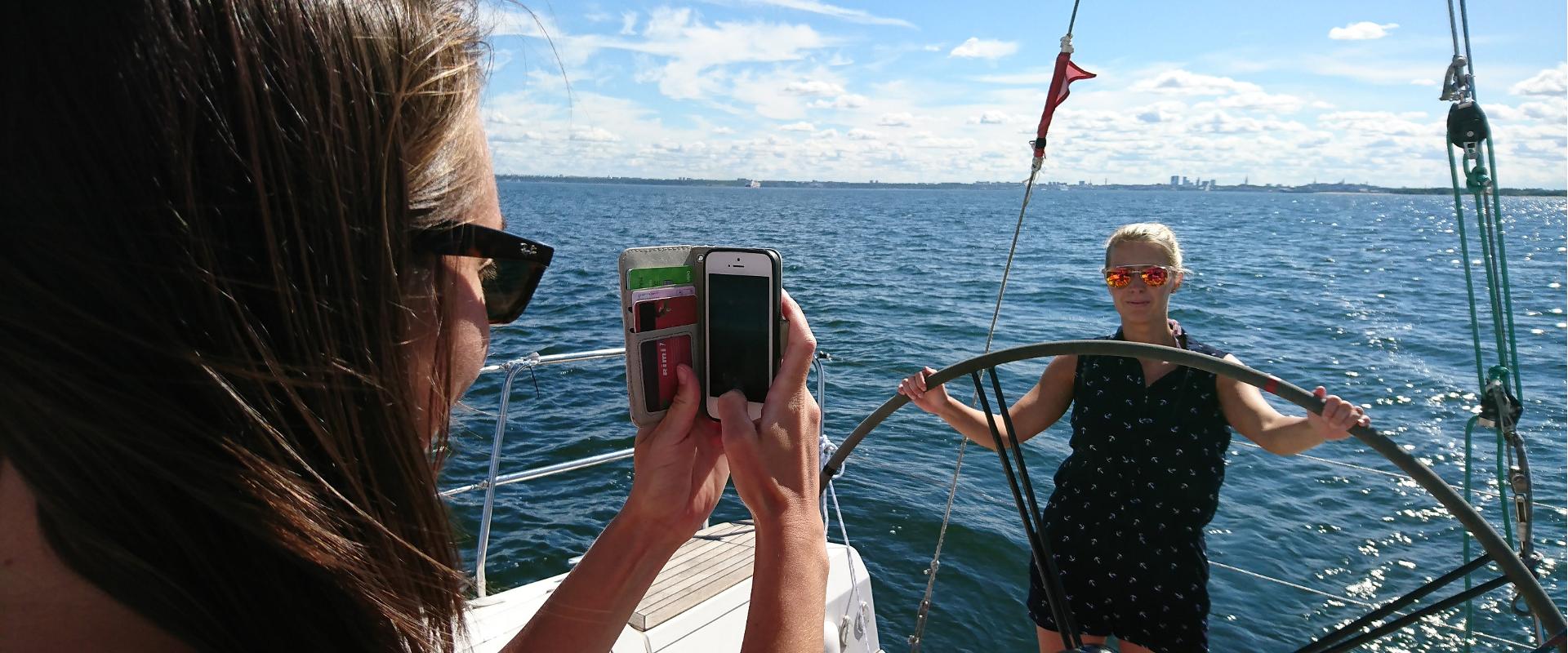 Seikle Vabaks sailing around Pärnu Bay