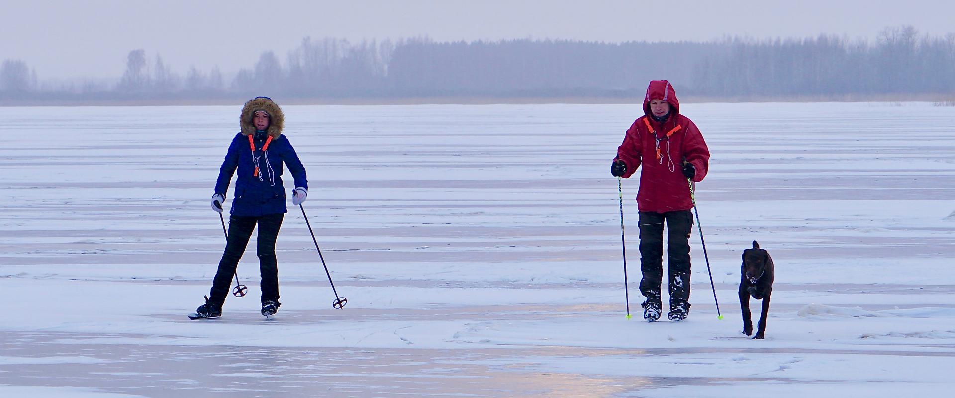 Ice skating in the Venice of Peipsi