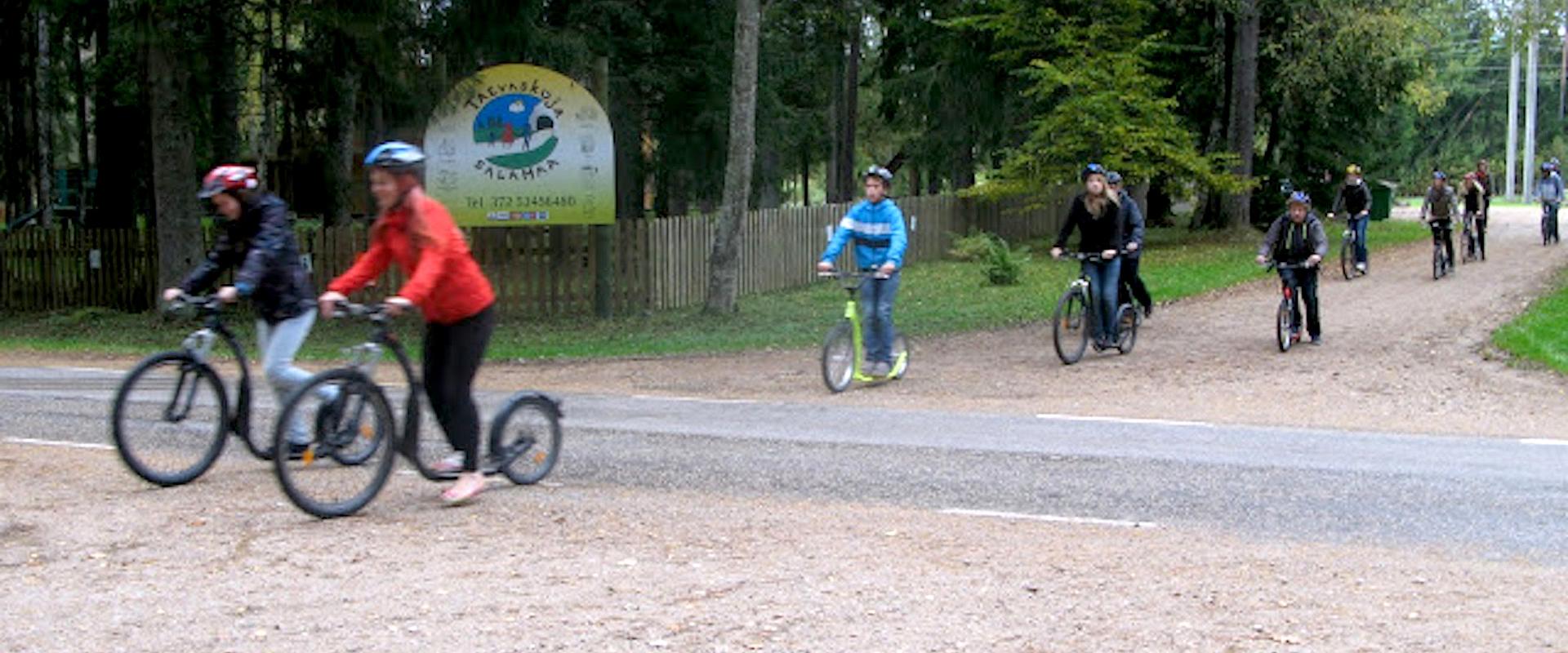 Scooter hike in Taevaskoja