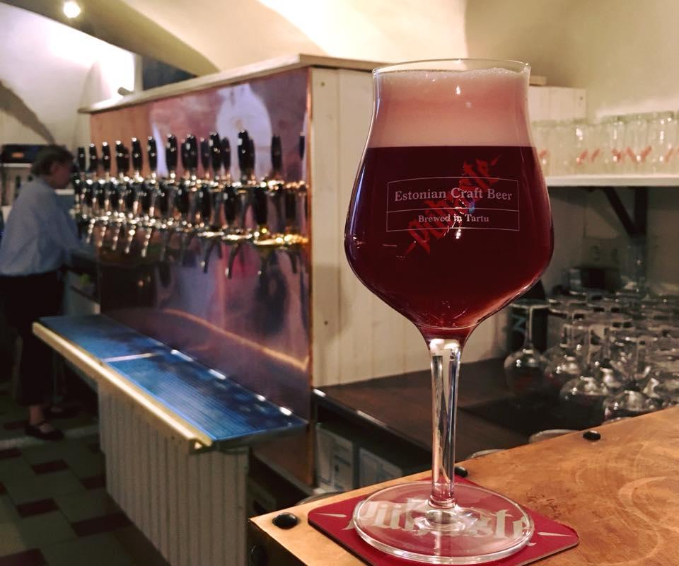 Baar Pühaste Kelder