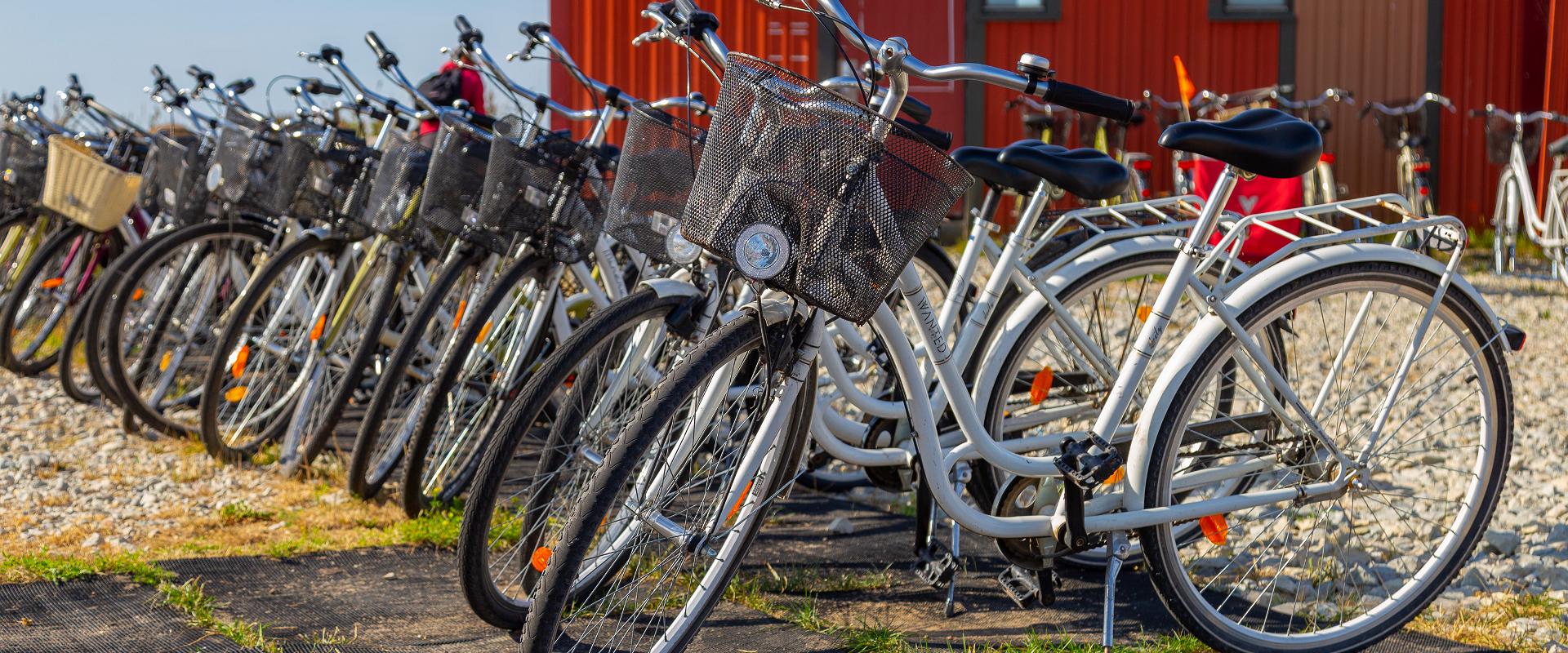 You can rent bikes right at the Kihnu harbour! The rental has bikes for all ages; we have bicycles for women, for men and for children. Helmets, child