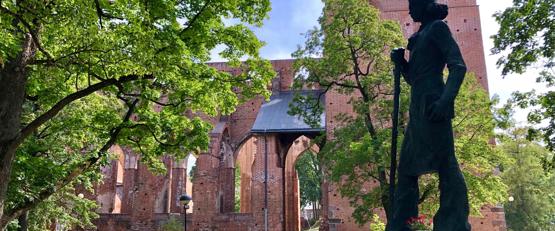 Monument to Kristjan Jaak Peterson