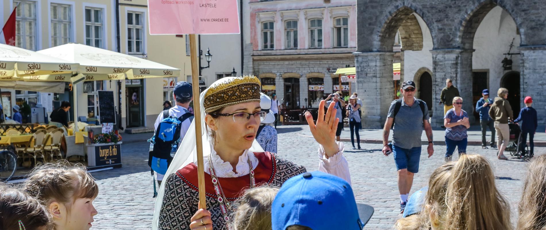 Walking tour in Tallinn's Old Town