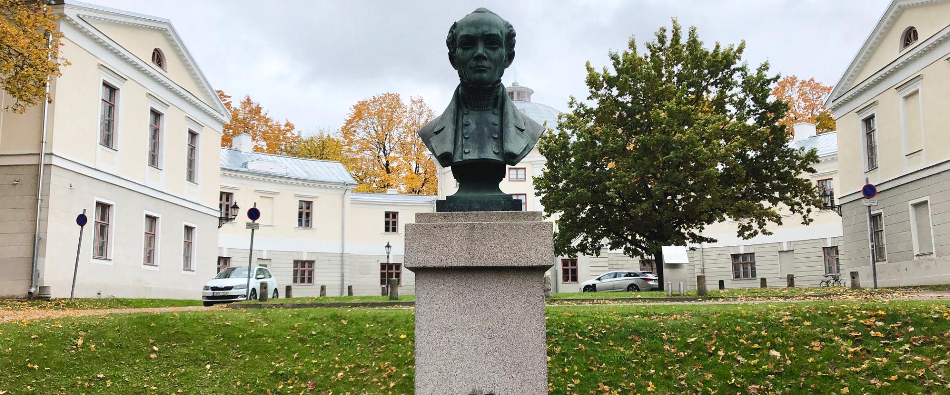 Fr. R. Faehlmanni monument