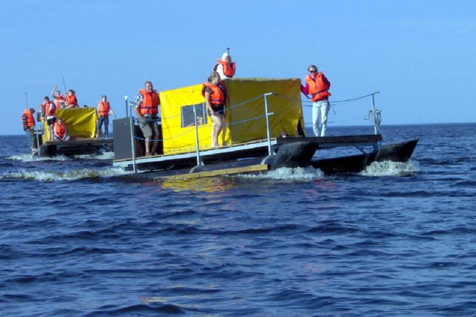 Raft rental on River Emajõgi