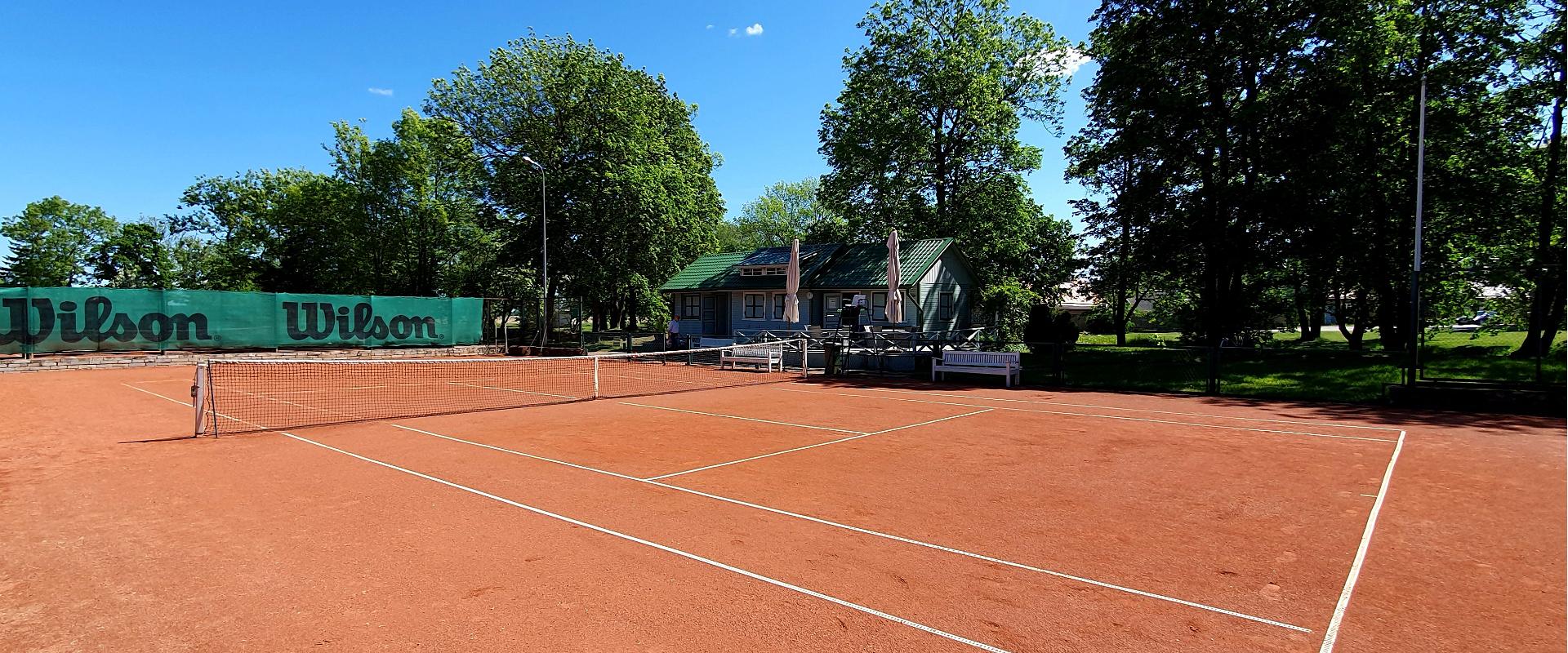 Haapsalu Krahviaia tennisekeskus