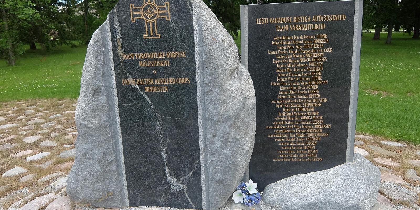 Die Gedenksäule für den Freiheitskrieg in Rõuge