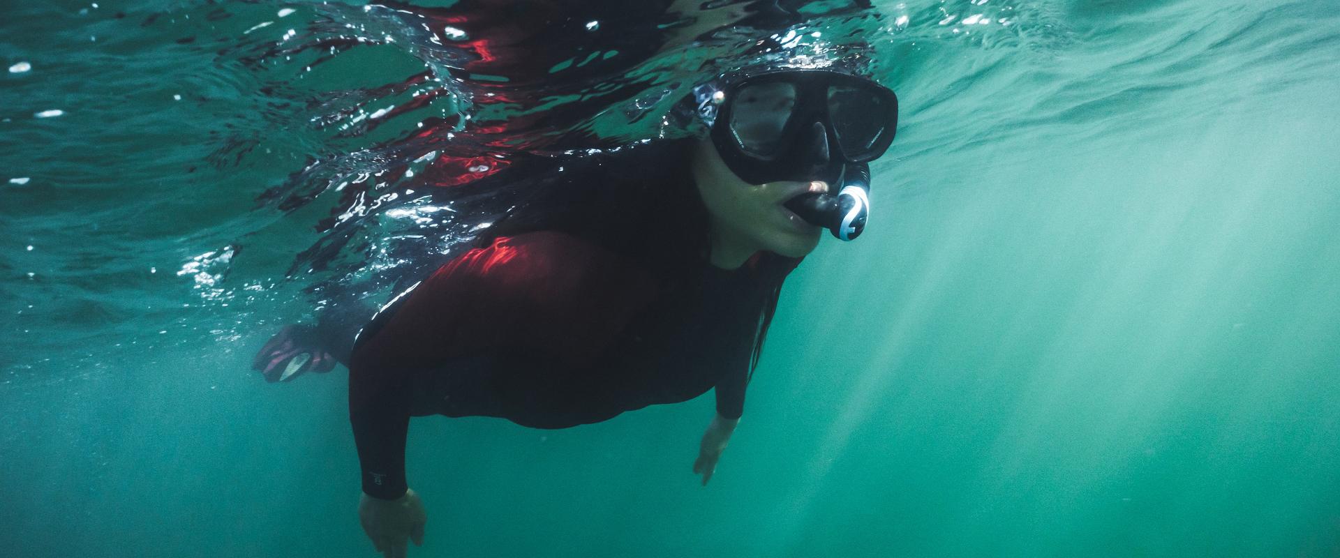 Snorkeling with a Paekalda Holiday Centre raft in Rummu Quarry