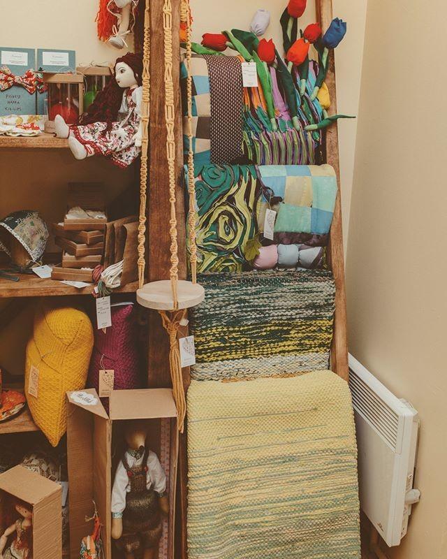 Käsityösalonki Roosiait