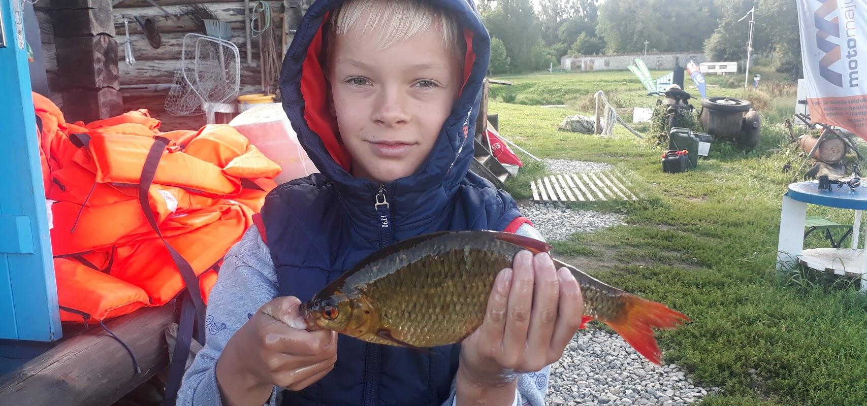 Õngitsemine Fishing Village sadamas