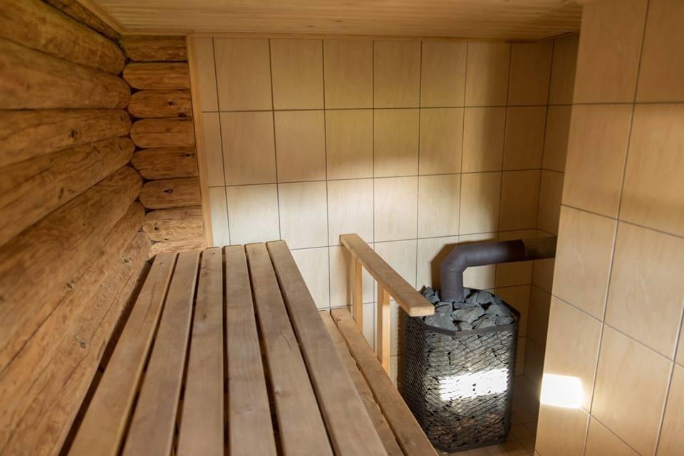 Pinnamäe väike puhkemaja