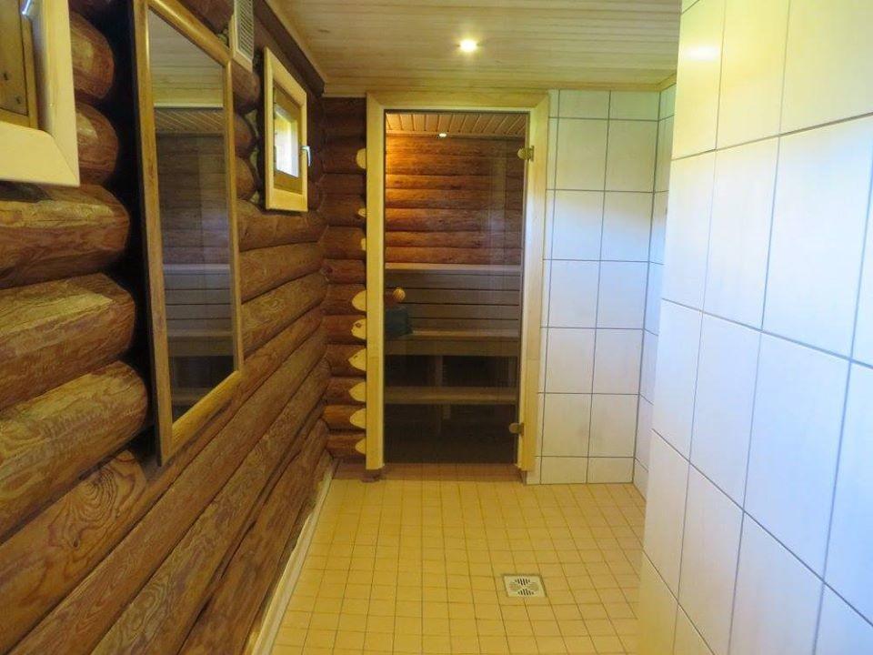 Pinnamäe väike puhkemaja