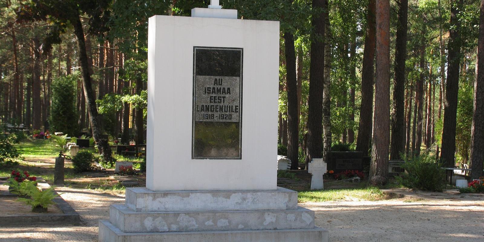 Vabadussõjas langenute kalmistu ja mälestussammas Võru surnuaias