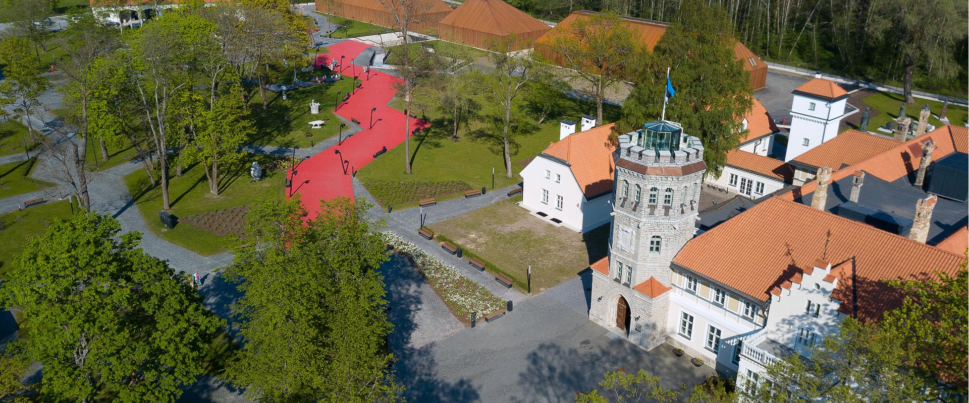 Estonian History Museum – Maarjamäe Palace