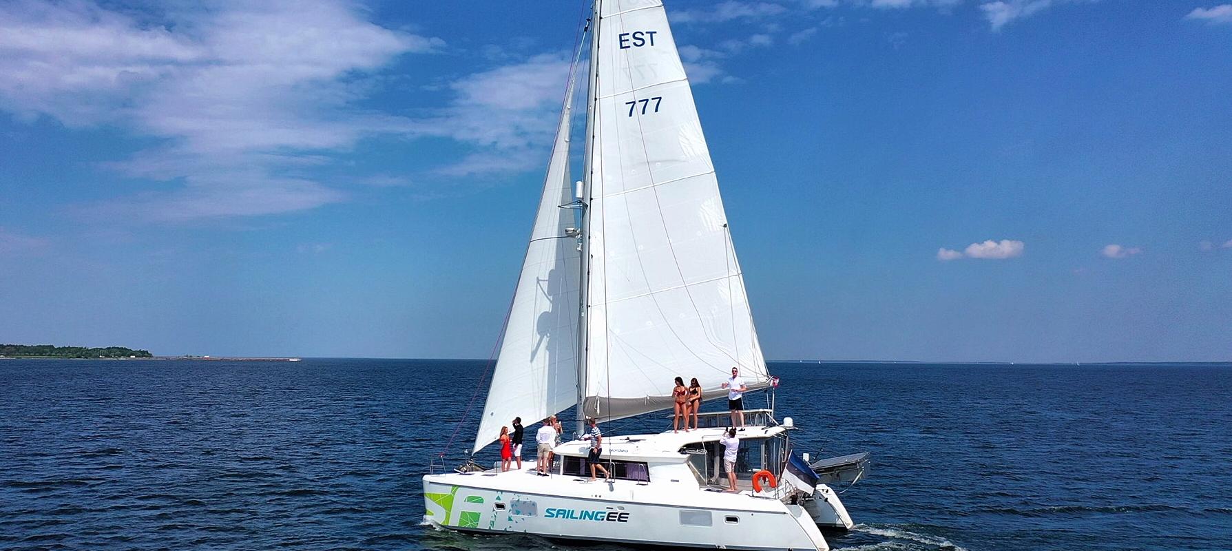 Sailing on Tallinn Bay - Sailing.ee