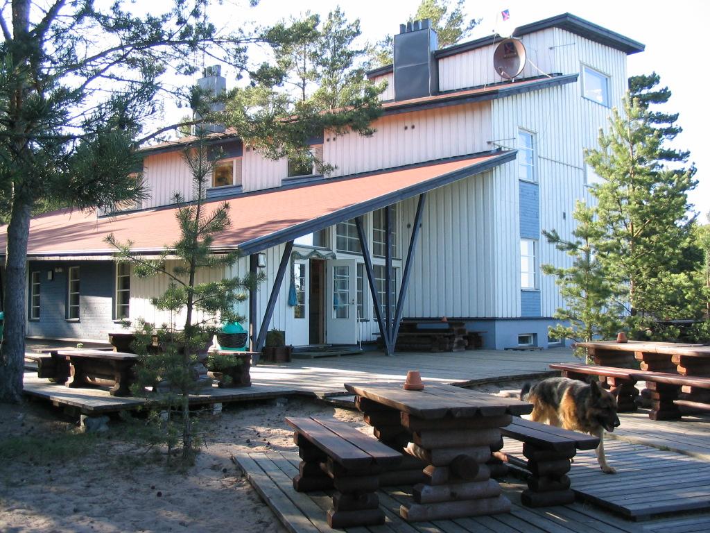 Sailing to Naissaar Island