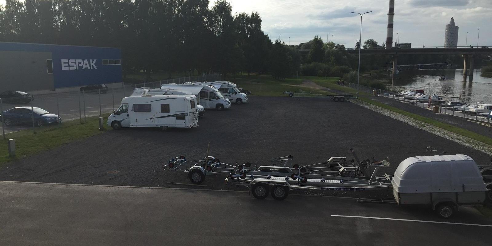 Tartu Karlova sadama karavanipark