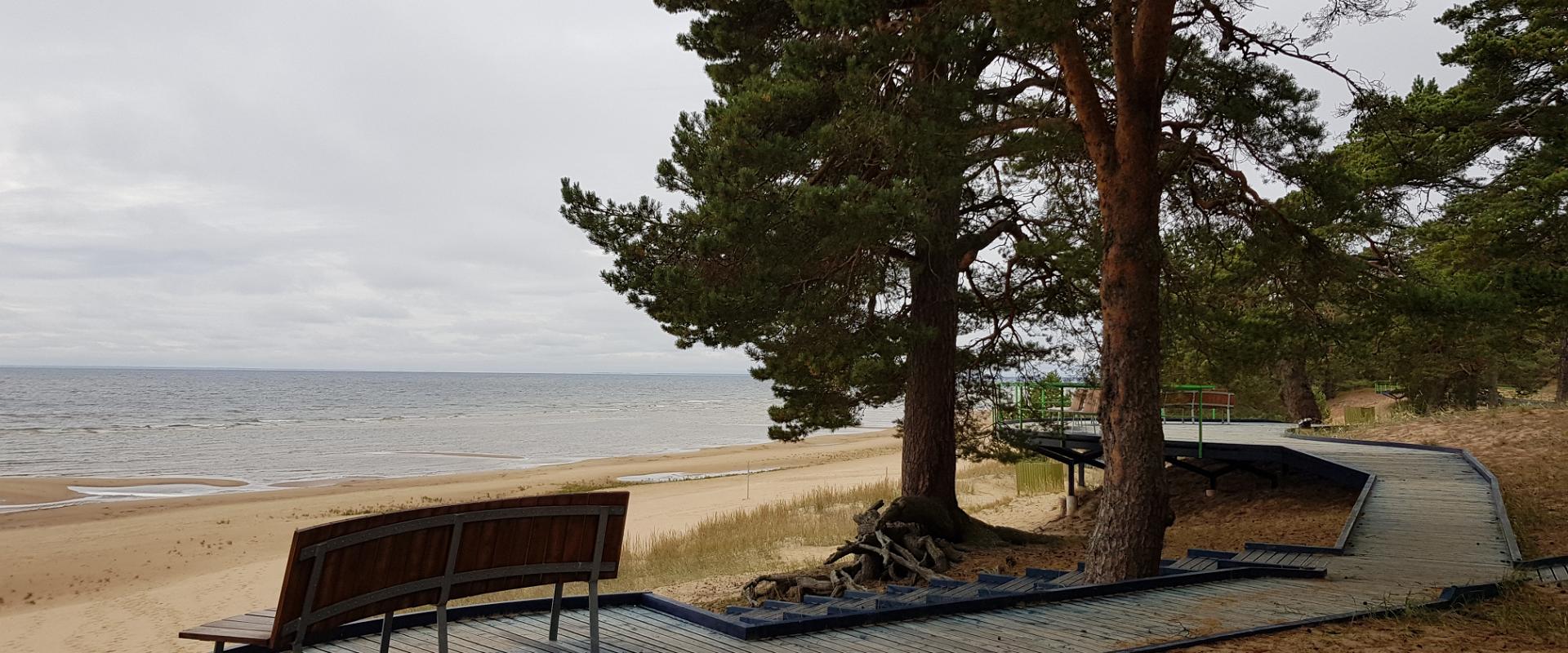 Erholungsgebiet am Nordufer des Peipus-Sees und das Besucherzentrum Kauksi (dt. Kauks)