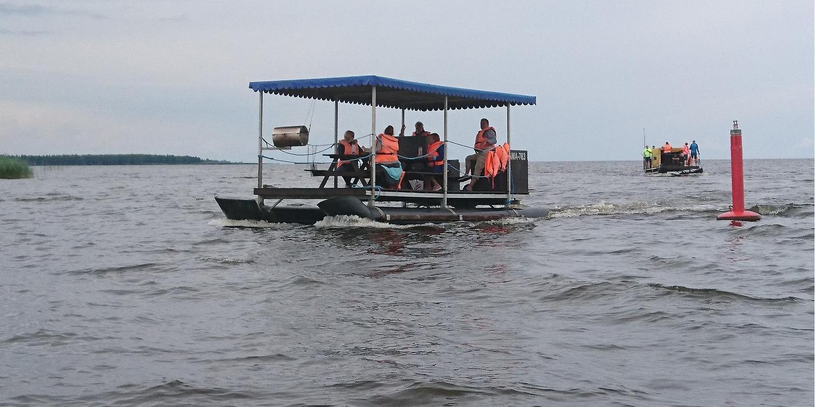 Raft rental on River Emajõgi