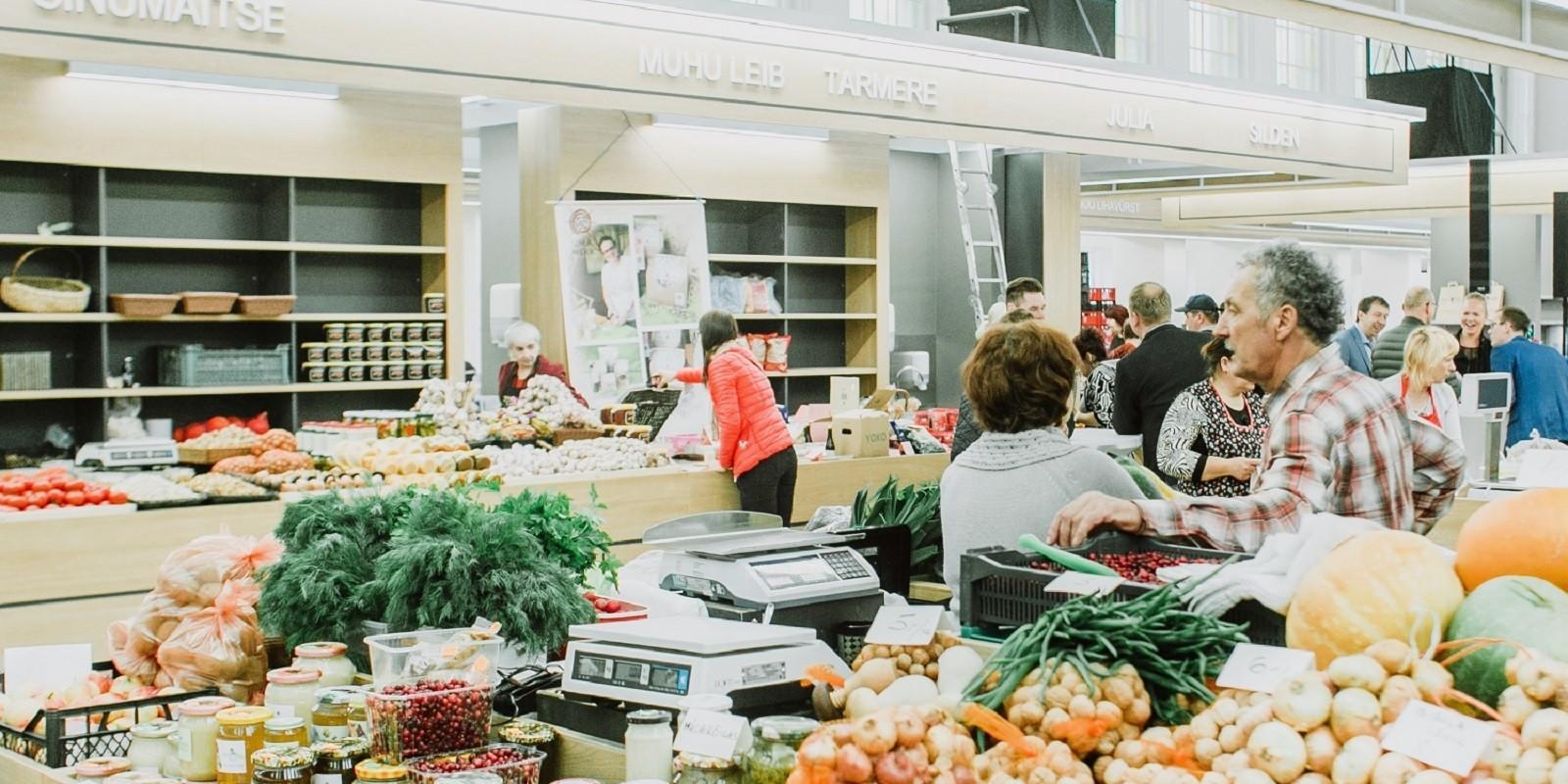 The Tartu market hall is an indoor market located in the centre of Tartu, which offers the largest selection of fresh food and raw ingredients in Sout