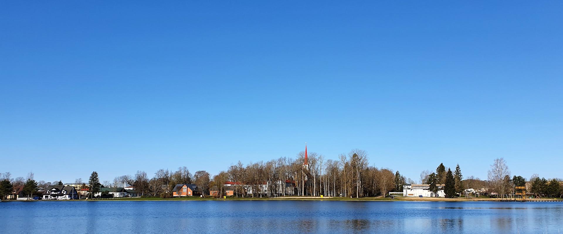 Der künstliche See von Türi