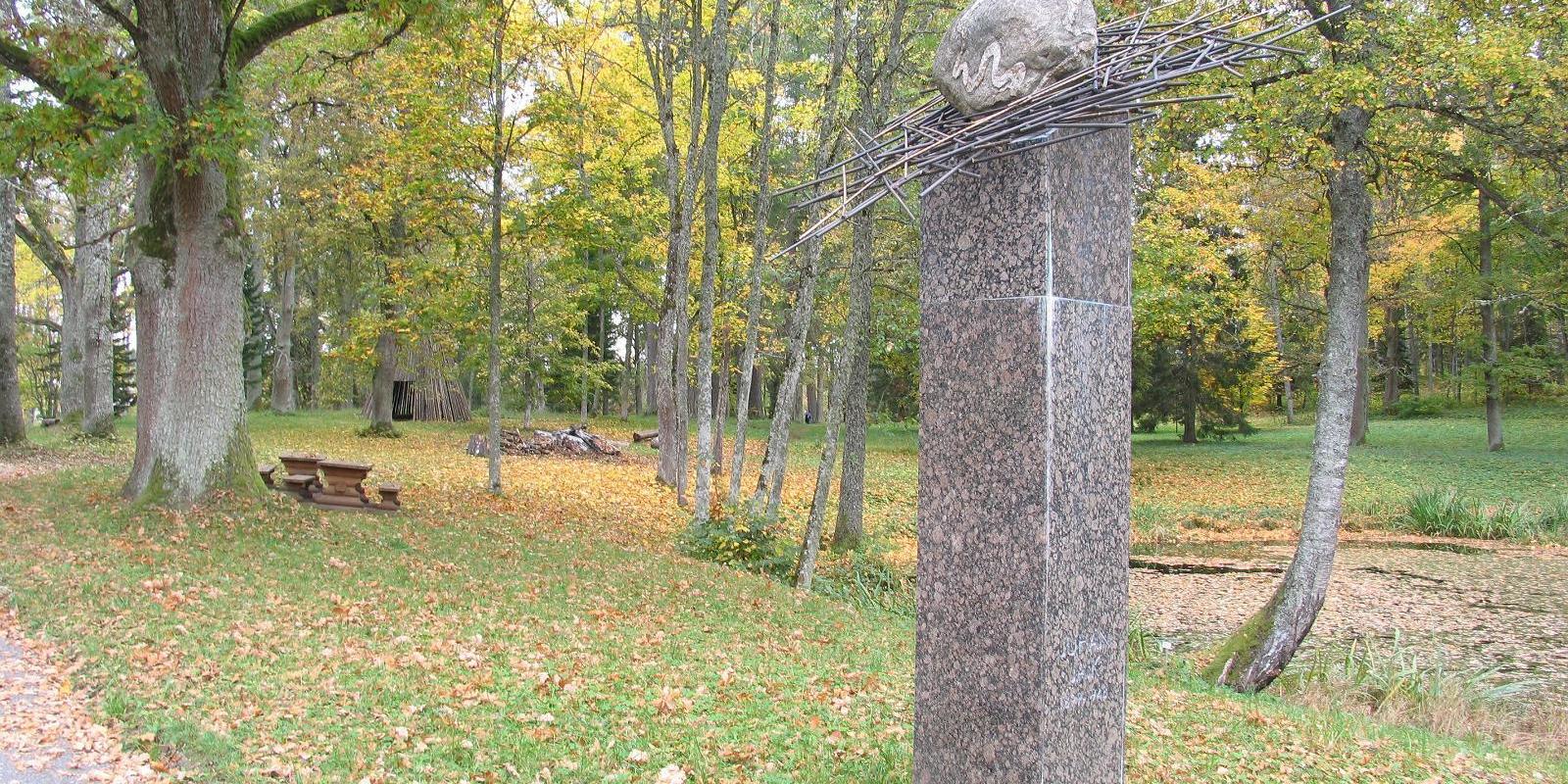 „Kaarnakivi“ im Park Rõuge