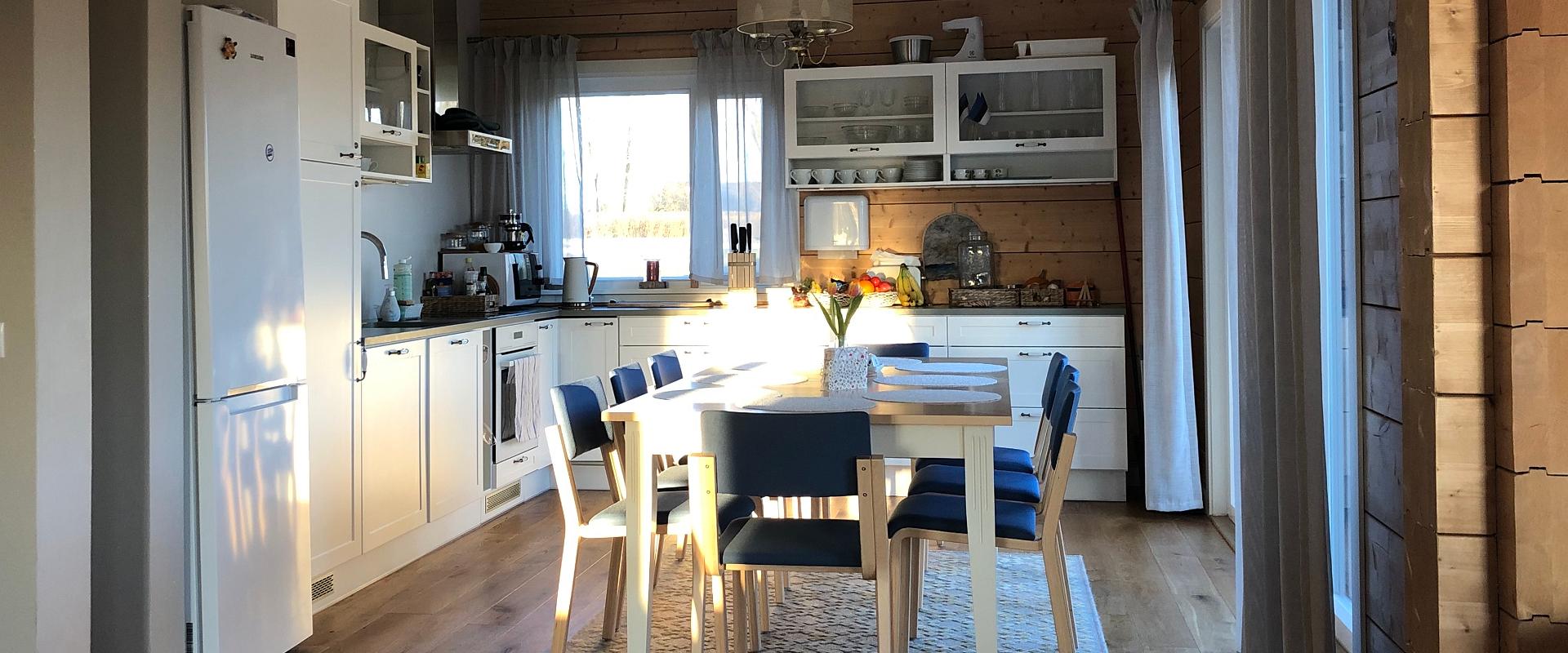 Karukella Holiday House, view to the kitchen