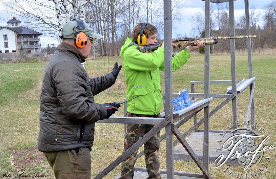 Jahilaskmine Tammemäe Jahimajas