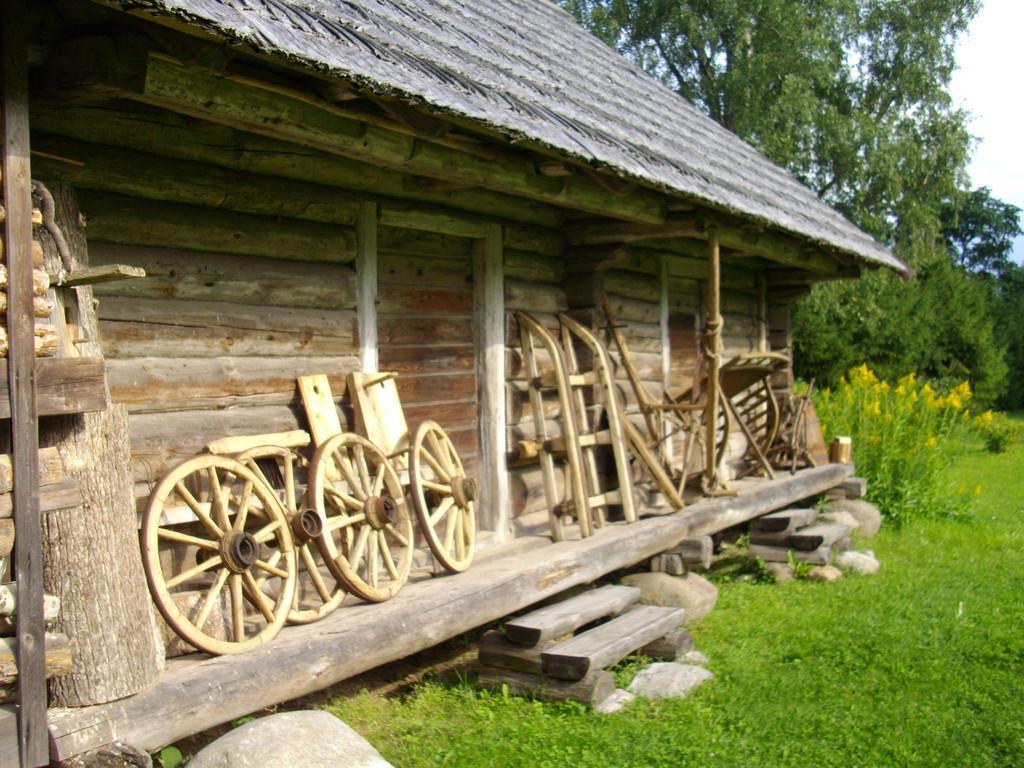 Maastikumäng Karilatsi vabaõhumuuseumis