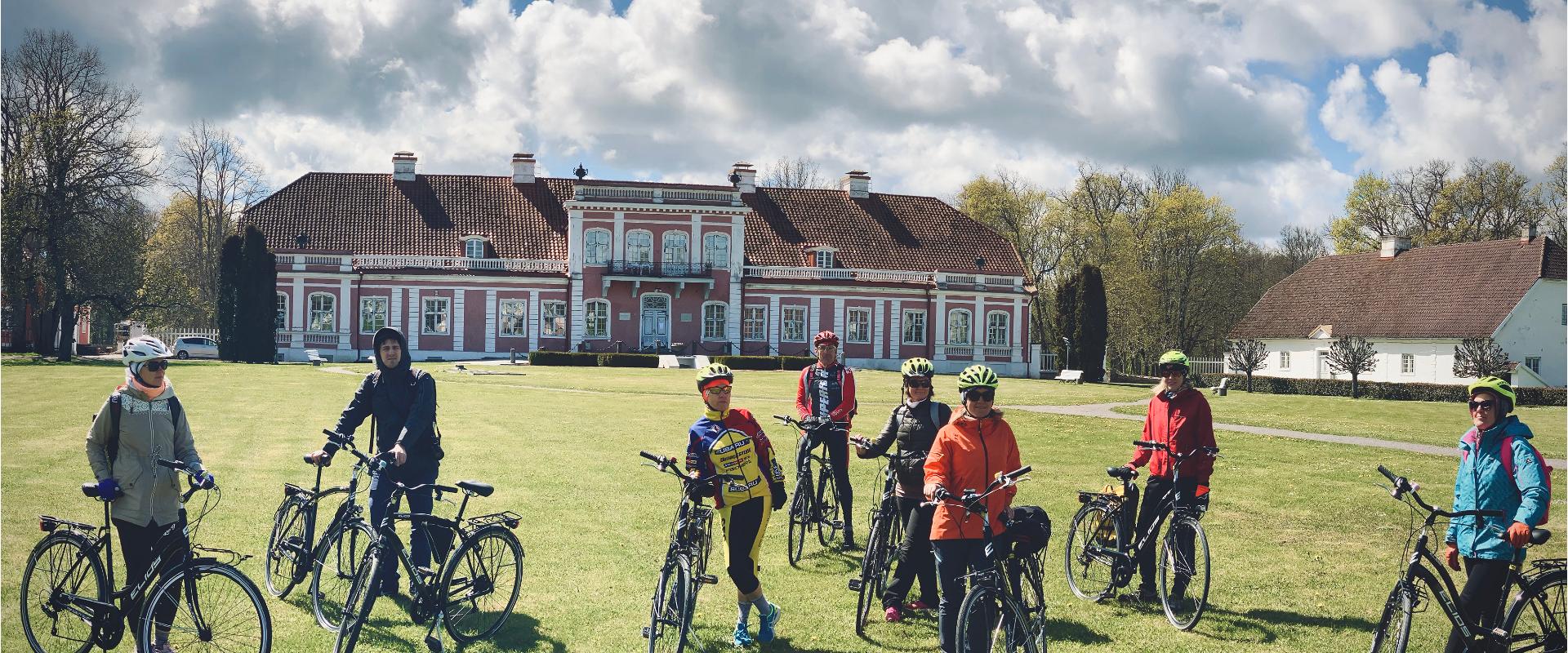 This tour is ideal for nature lovers. It starts by coach from Tallinn. You will start cycling from Palmse – the heart of Lahemaa National Park. Your r