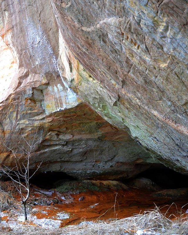 Sõjatare walls and Uku Cave