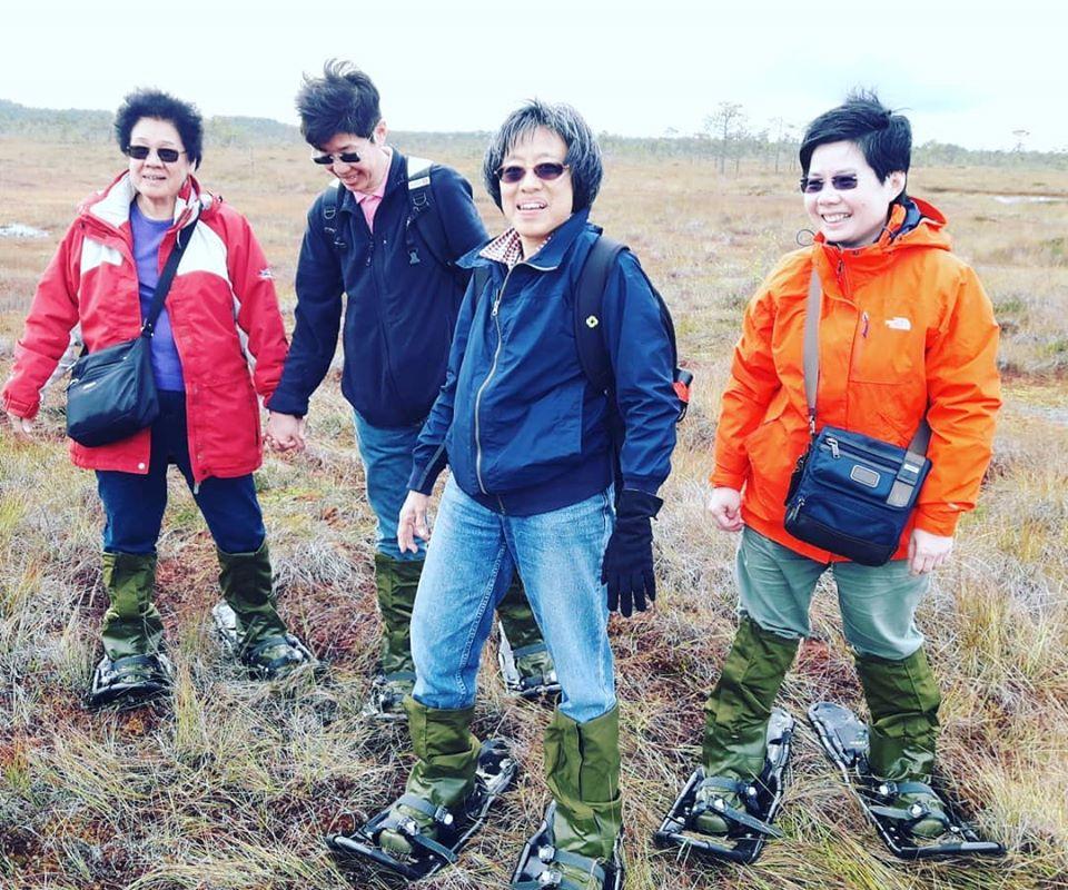 Snowshoe hike in Endla bog